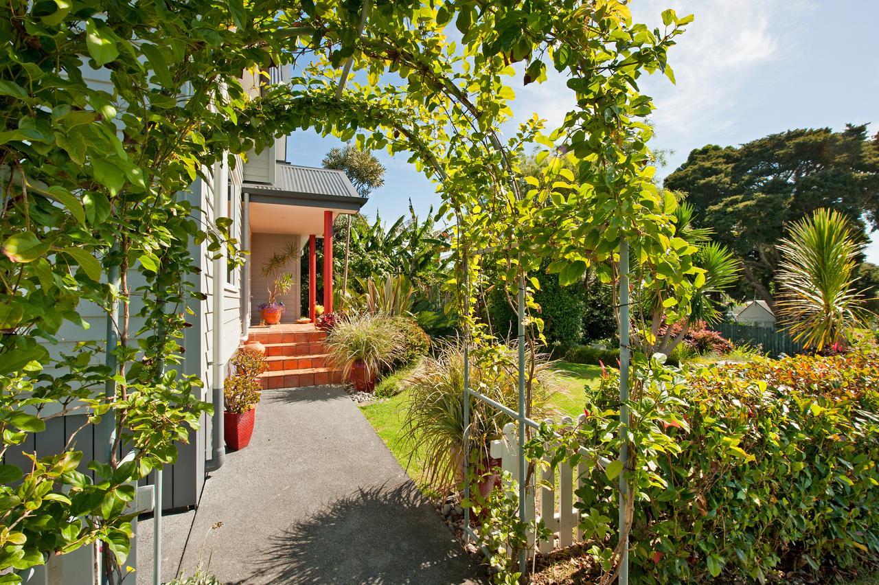 Kereru Cottage Russell - James Cook Apartment Exterior foto