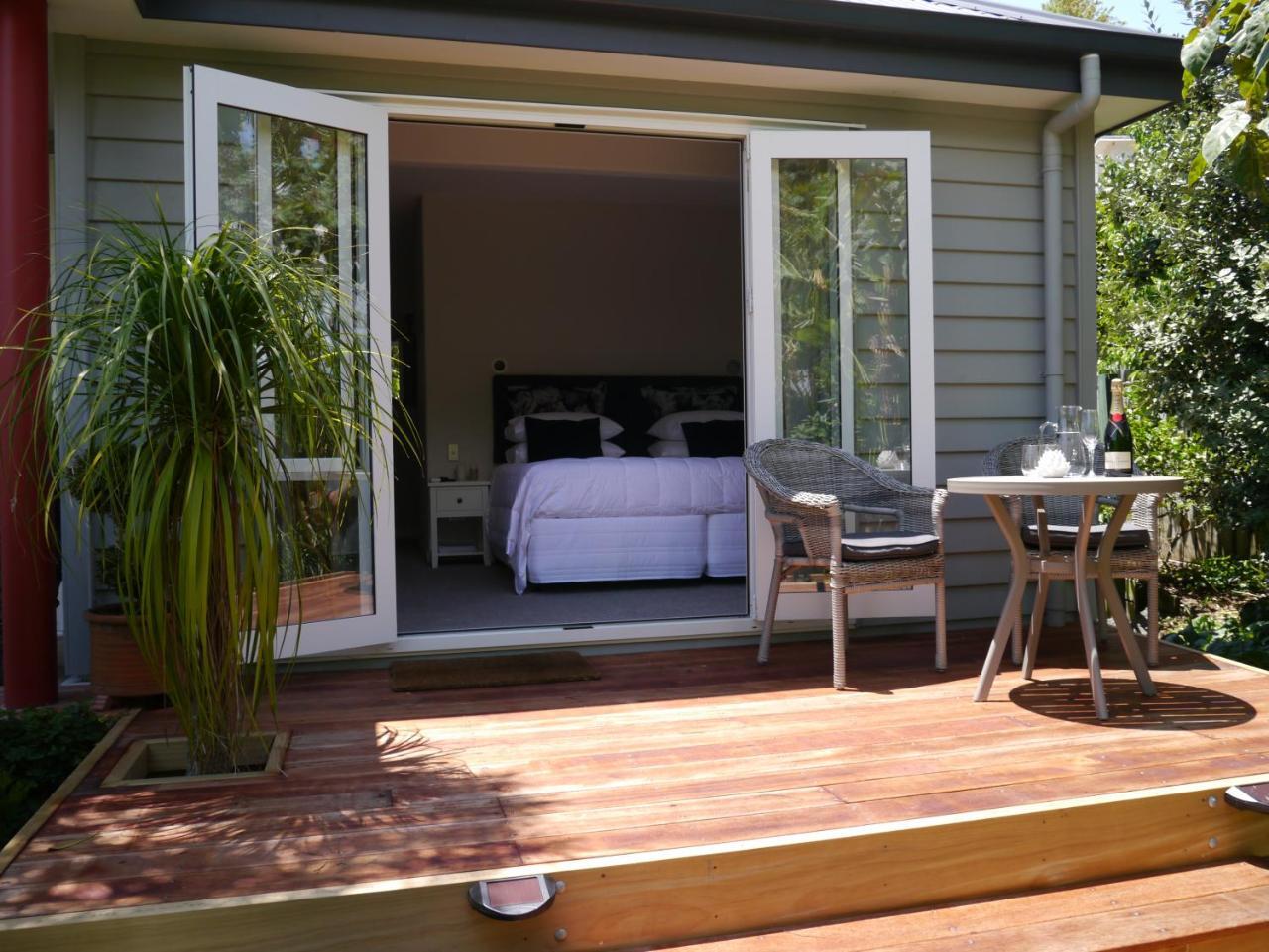 Kereru Cottage Russell - James Cook Apartment Exterior foto
